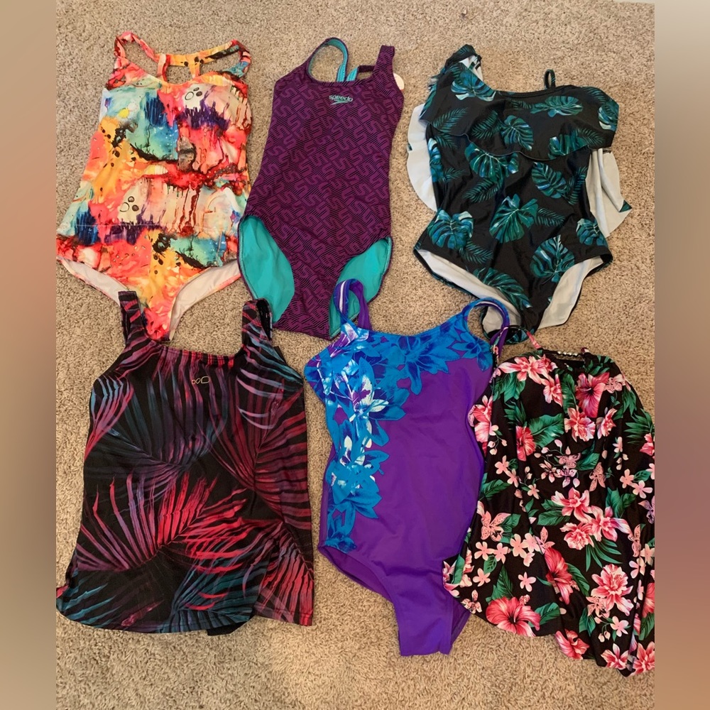 Swimsuit bundle 6 (includes 6 pieces)